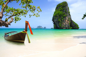 Картинка корабли лодки +шлюпки пхукет тайланд азия пляж побережье море лодка скала дерево