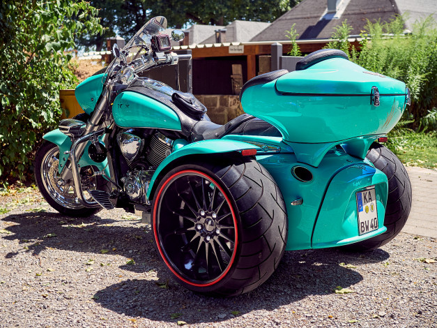 Обои картинки фото мотоциклы, трёхколёсные мотоциклы, трехколеска