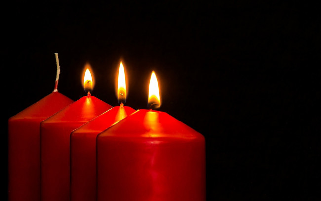 Обои картинки фото разное, свечи, свеча, черный, фон, огонь, пламя
