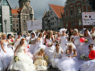 Картинка парад невест риге фото на память разное люди