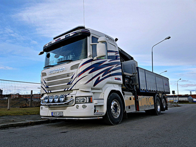 Обои картинки фото автомобили, scania , выставка, улица, грузовик