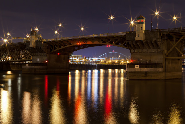 Обои картинки фото города, мосты, ночь, река, мост, огни, burnside bridge, portland, oregon