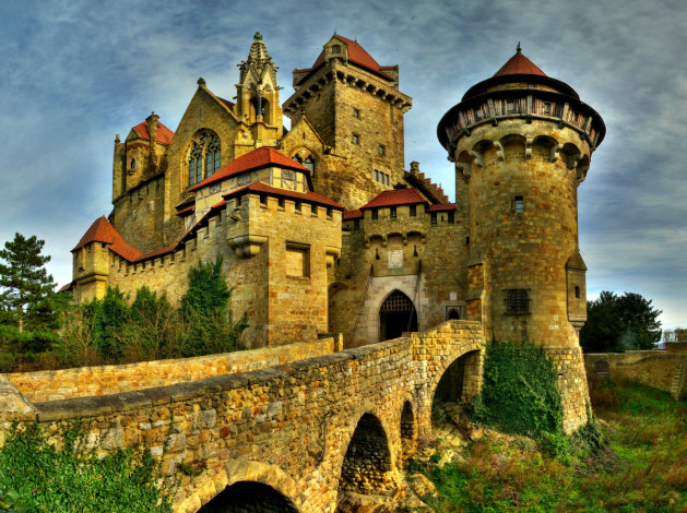 Обои картинки фото нижняя, австрия, леобендорф, города, дворцы, замки, крепости, башни, крепостные, стены, замок, мост