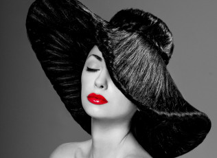 Картинка девушки -unsort+ Черно-белые+обои красные губы фото девушка макияж шляпа черно белое