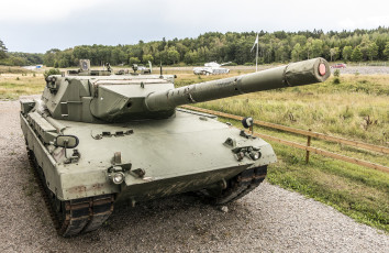 обоя leopard 2 prototype, техника, военная техника, экспозиция, музей