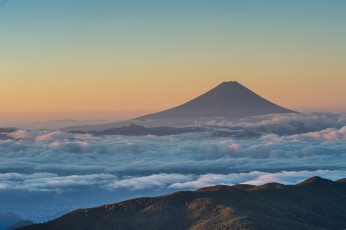 Картинка природа горы облака гора