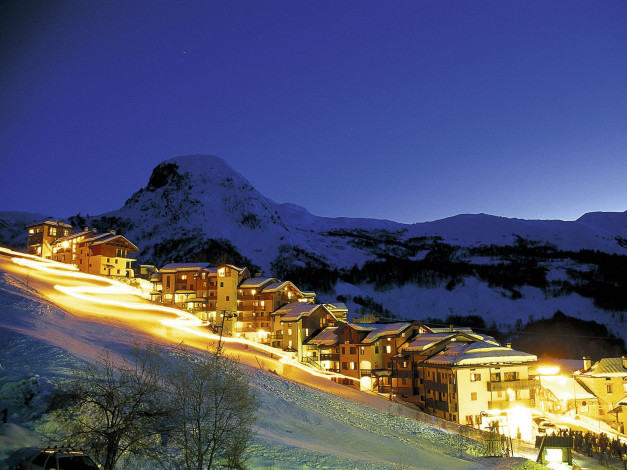 Обои картинки фото ski, resort, savoje, france, города, огни, ночного