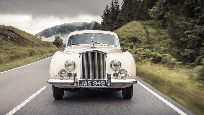 Обои картинки фото bentley r-type continental 1952, автомобили, bentley, 1952, continental, r-type