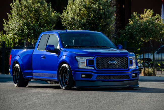 Обои картинки фото автомобили, ford, blue, front, f-150, pickup, supercab, 4x2, sema, 2018, lariat, sport, zb, customs, and, kurt, busch