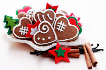 Картинка праздничные угощения корица звёздочки сердечки пряники печенья