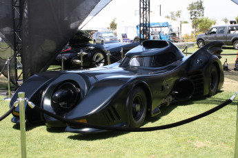 Картинка автомобили выставки+и+уличные+фото batmobile