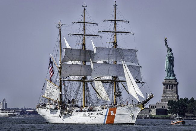 Обои картинки фото uscgc eagle, корабли, парусники, паруса, мачты