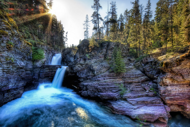 Обои картинки фото природа, водопады, солнце, вода, поток, деревья, камни