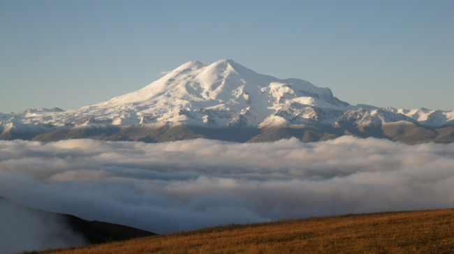 Обои картинки фото эльбрус, природа, горы, снег, вершина, пейзаж, вид