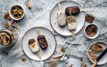 Картинка еда мороженое +десерты ассорти шоколад орехи