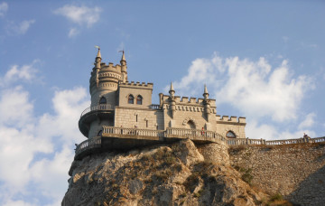Картинка города ласточкино гнездо украина замок башни
