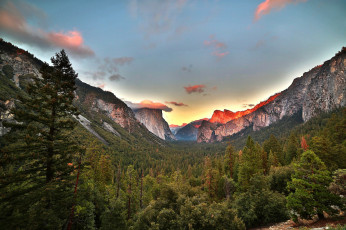 Картинка yosemite+national+park +california природа горы свет лес ущелье