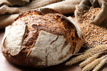 Картинка еда хлеб +выпечка фон доска колосья пшеница выпечка хлебушек