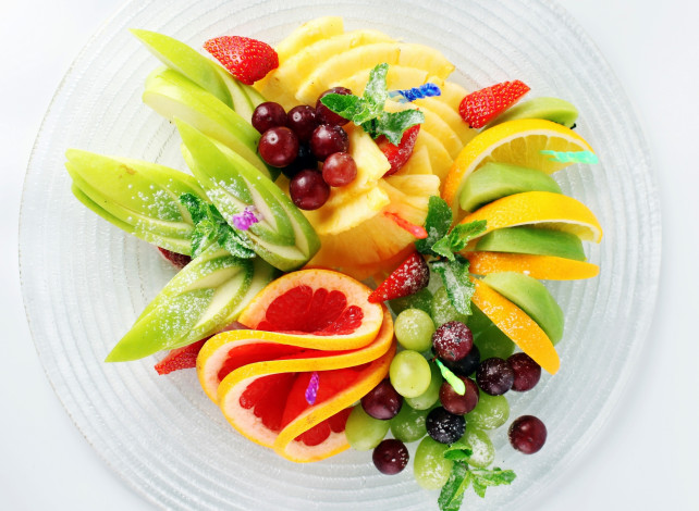 Обои картинки фото еда, фрукты,  ягоды, яблоко, виноград, мята, лимон, грейпфрут, киви, банан, ананас, fruit, strawberry, dish, salad, клубника, блюдо, салат, mint, grapes, apple, lemon, grapefruit, kiwi, banana, pineapple