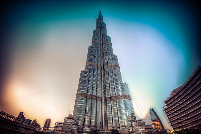 Обои картинки фото wide capture of burj khalifa in dubai, города, дубаи , оаэ, башня, небоскреб