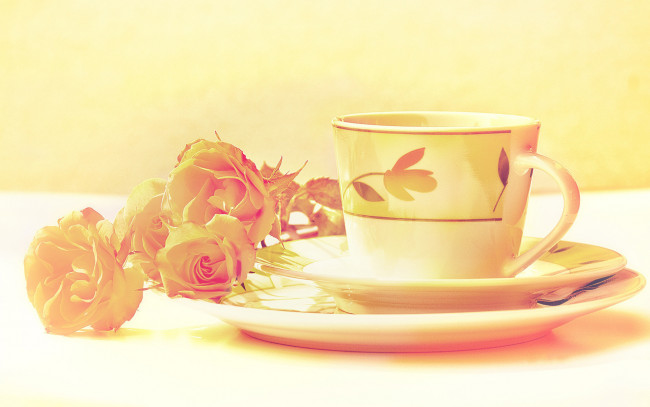 Обои картинки фото еда, натюрморт, цвета, чашка, сервиз, цветы, блюдце, изображение, розы