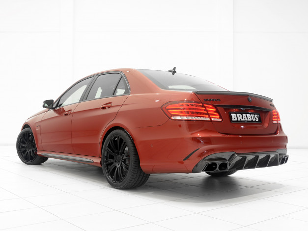 Обои картинки фото автомобили, brabus, красный, 2013г, mercedes-benz, e, 63, amg, w212