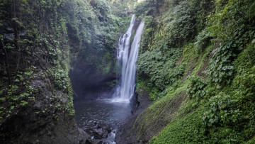 Картинка природа водопады aling-aling waterfall sambangan buleleng бали индонезия