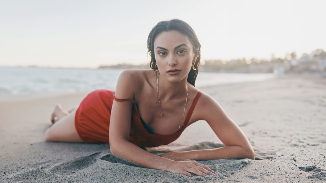 Обои картинки фото camila mendes vogue mexico 2024, девушки, camila mendes, камила, мендес, актриса, фoтoсeссия, журнал, vogue, мексика