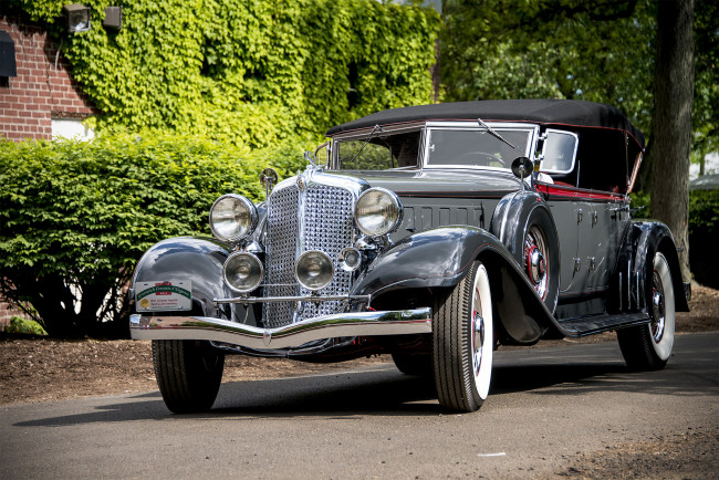 Обои картинки фото chrysler imperial,  1933, автомобили, классика, автопробег, автошоу, выставка