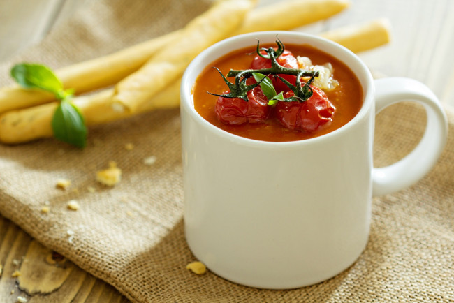 Обои картинки фото еда, первые блюда, кружка, томатный, суп
