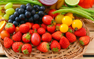 обоя еда, фрукты и овощи вместе, vegetables, berries, ягоды, fruits, fresh, фрукты, виноград, помидоры, овощи, клубника