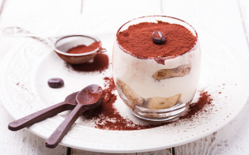 Картинка еда мороженое +десерты сладкое десерт tiramisu dessert какао тирамису печенье крем chocolate glass italian sweet delicious