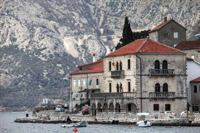 Обои картинки фото города, - здания,  дома, которский, залив, Черногория, хорватия, бухта, горы, берег, лодки, дома