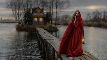 Картинка девушки -unsort+ брюнетки +шатенки дом озеро мостик