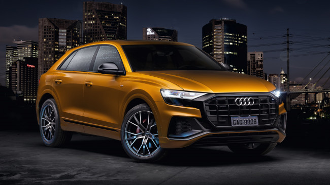 Обои картинки фото audi q8 55 tfsi quattro s line suv, автомобили, audi, желтый, город