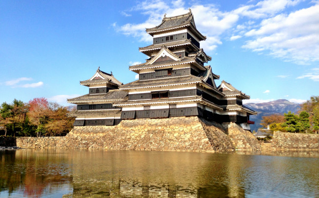Обои картинки фото matumoto&, 12288, castle, города, замки, Японии, вода, замок, Япония