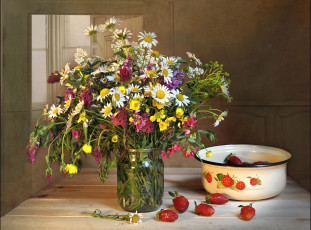 Картинка цветы луговые+ полевые +цветы букет клубника