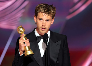 обоя austin butler, мужчины, актер, костюм, награда