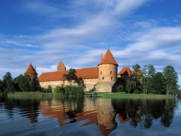 Обои картинки фото trakai, lithuania, города, дворцы, замки, крепости