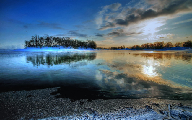Обои картинки фото mark, of, winter, природа, реки, озера, деревья, остров, озеро