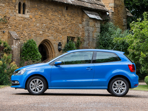 Обои картинки фото автомобили, volkswagen, 2014г, typ, 6r, polo, uk-spec, 3-door, синий