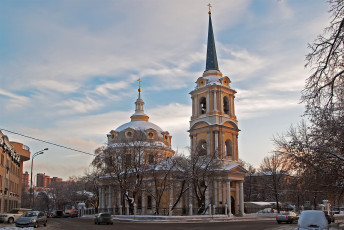 обоя церковь, вознесения, господня, города, москва, россия, облака, небо, деревья