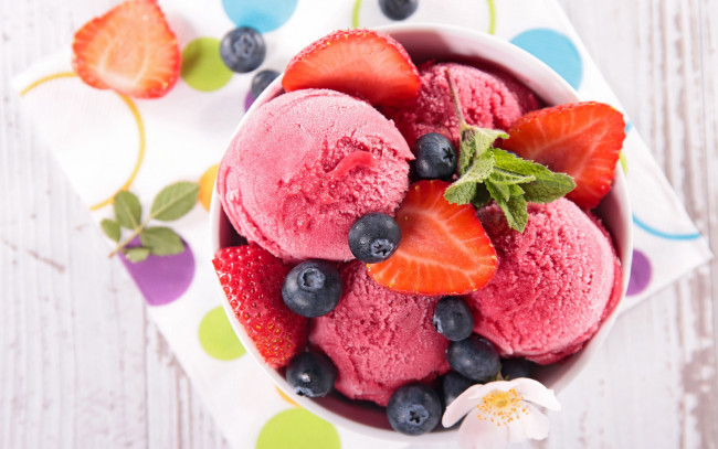 Обои картинки фото еда, мороженое,  десерты, berries, fresh, dessert, sweet, ягоды, сладкое, десерт, ice, cream