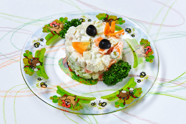 Обои картинки фото еда, салаты,  закуски, оливье, салат