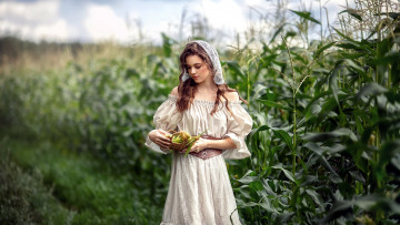 Картинка девушки -+брюнетки +шатенки платье кукуруза
