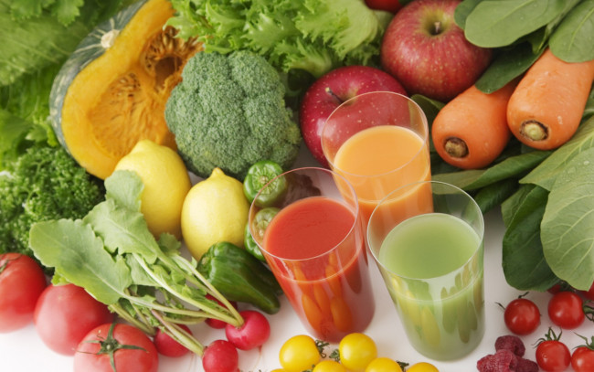 Обои картинки фото еда, сок, лимон, томаты, помидоры, морковь, яблоки