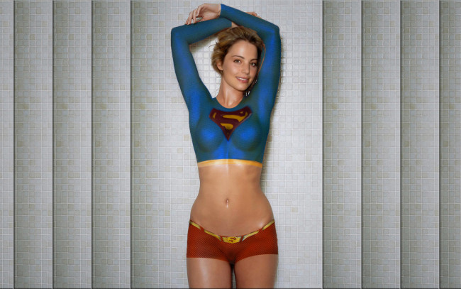Обои картинки фото Erica Durance, девушки, супер, девушка, superman, supergirl, супермен, блондинка