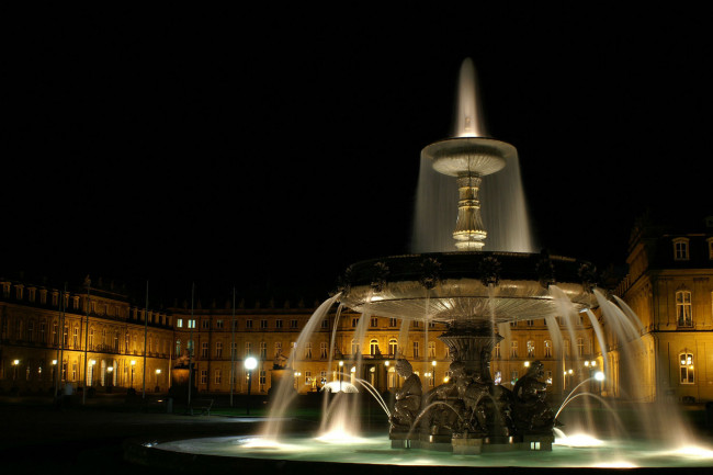 Обои картинки фото stuttgart, schlossplatz, nacht, города, фонтаны, ночь, фонтан, площадь, германия, штутгагд