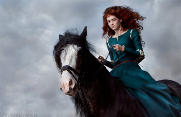 Картинка разное cosplay+ косплей девушка храброе сердце лошадь тучи арт great+queen+lina
