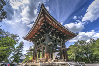 Картинка huge+bell+tower города -+буддийские+и+другие+храмы пагода парк